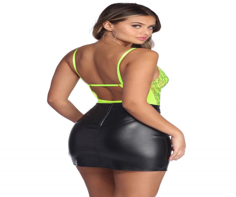 TableClothsUs Ravishing Lace Bodysuit