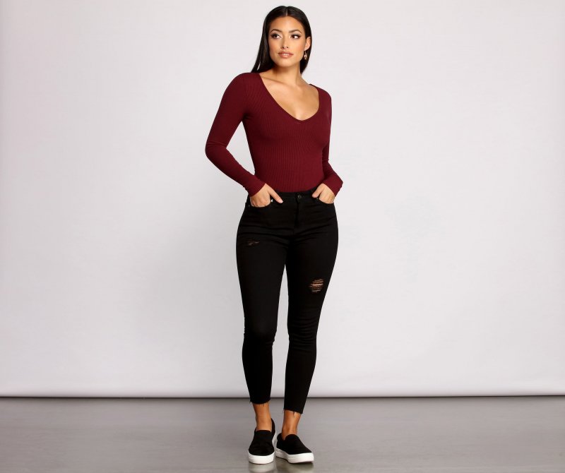 TableClothsUs Basic Long Sleeve V-Neck Bodysuit